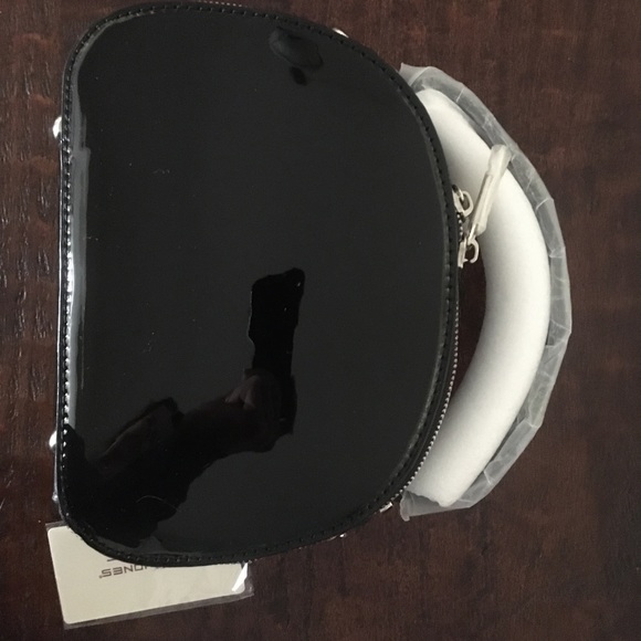 David Jones Black Patent Clutch/Crossbody - Picture 2 of 11